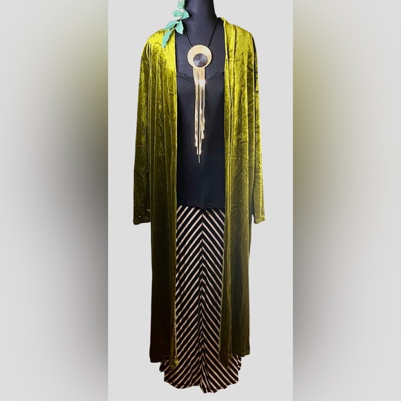 LONG VELVET DUSTER OVERCOAT - Picture 1 of 8